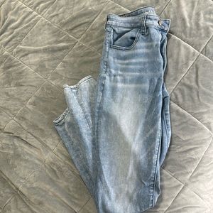 Hi Rise American Eagle Skinny Jeans